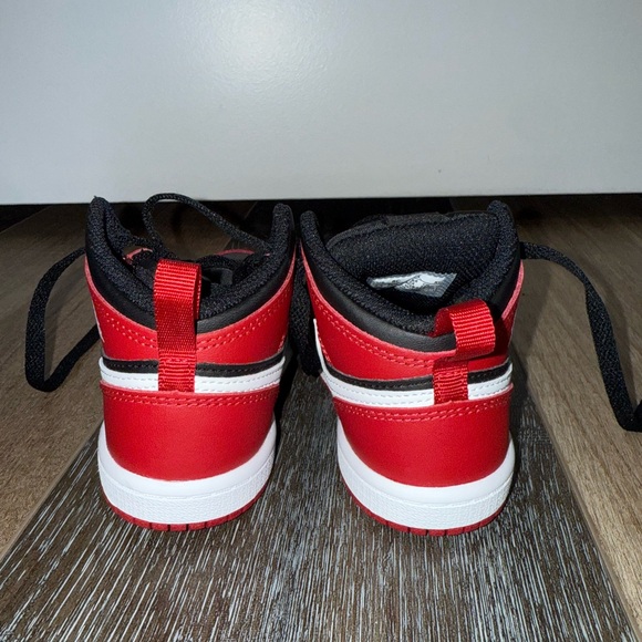 Nike Kids Red and Black Sneakers with White Accents - Picture 3 of 6